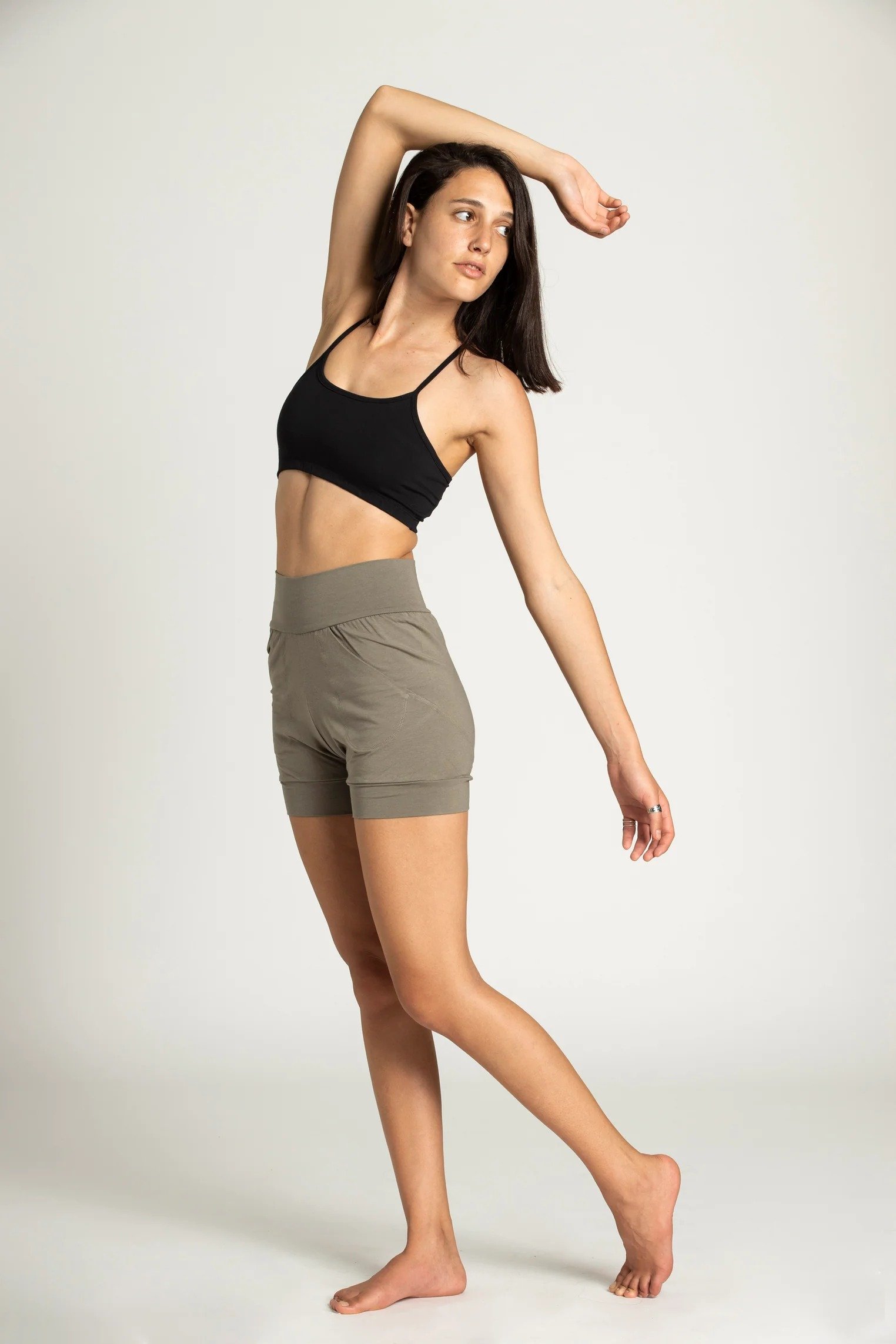 Premium Relaxed Fit Yoga Shorts & Sports Bra Set | OEM Custom - Image 2